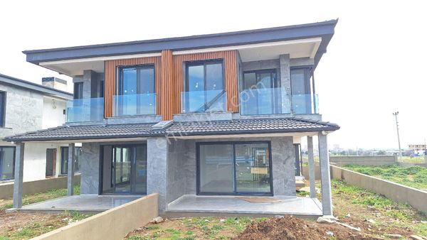 Çağdaş Emlak'tan Satılık Villa