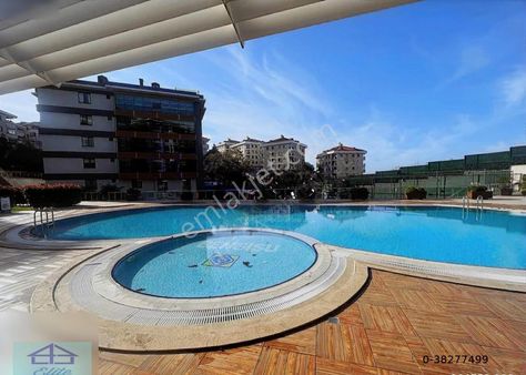 Elite'den Butik Sitede Oturuma Hazır Boğaz Ve Havuz Cepheli