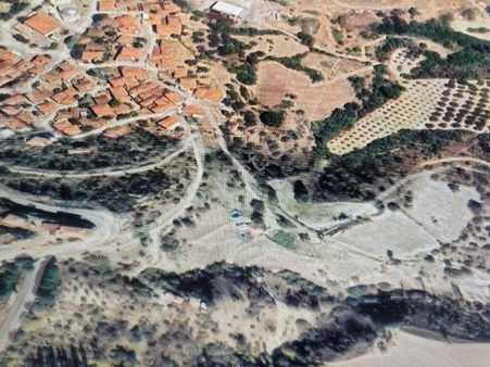 Manisa Gördes Kayacık Köyünde Yatırıma Uygun Satılık Arsa