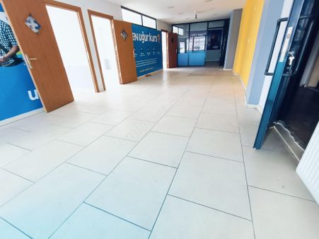 Tramvay Caddesi'nde Konum Olarak 300m² Kiralık Dükkan