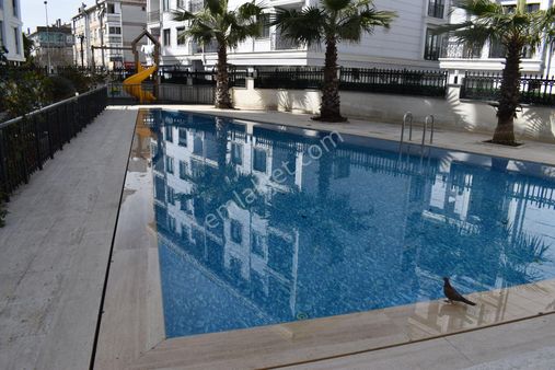 Büyükçekmece Atatürk Mah Ultra Lüx Merkezi Sitede 2+1 Satılık Daire