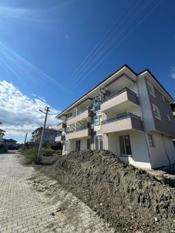 Günel Emlaktan Satılık Havuzlu 2+1 Daire