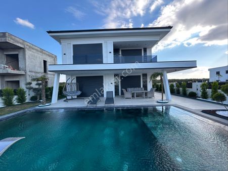 Didim Efelerde Muhteşem Villa
