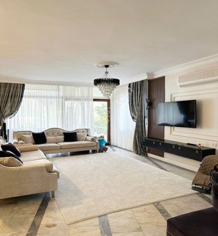 Avcılar Denizköşklerde 5+2 Satılık Villa Kaçmaz Fırsat