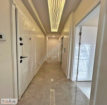 Yıldırım Mahallesi'nde Klimalı Sıfır Lux 2+1 Ara Kat Daire