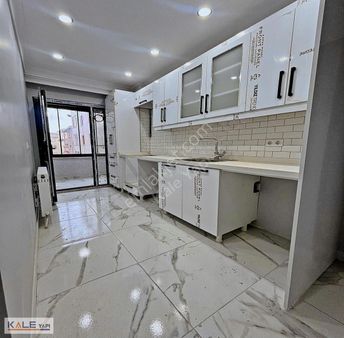 Turgut Özal Mahallesi Metrobüse Yakın 2+1 Satılık Sıfır Daire