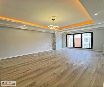 Kale Yapıdan Merkezi Konumda Okula Toplu Taşımaya Yakın Daire