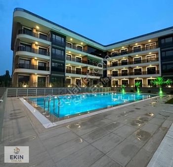 Altınkum'un En Elit Sitesinde, Havuzlu, Otoparklı 1+1 Daire!