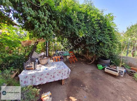 Akbük'te Denize 300 M Mesafede Köşe Başı Satılık Bahçeli Villa