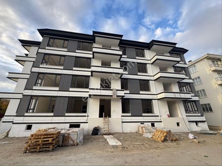 Sağlam Emlaktan Selçukluda Zemin İyileştirmeli Lüx Daireler