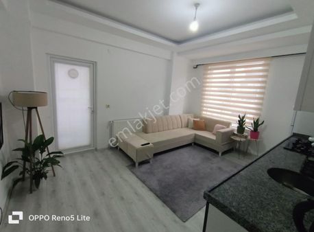 Tramvaya 5 Dk Geniş Balkonlu Eşyalı Daire