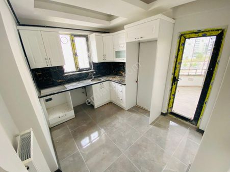 Atakentte Cağaloğluna Çok Yakın Merkezii Konum 3+1 Sıfır Daire