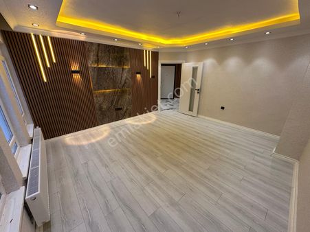 Yenimahalle' De Satılık Bahçeli Lüks 2+1 Daire