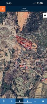 Karatepe Köy İçinde Ev Yapımına Uygun Parselli Satılık Tarla