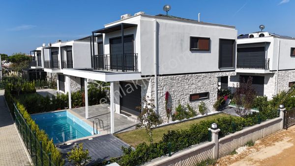 Kuşadası'ın Da Denize Yakın 4+1 Akıllı Ev Müstakil Özel Havuzlu Sıfır Lux Villa