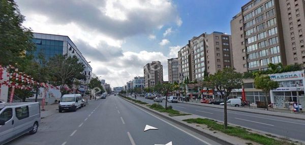 Esenyurt Doğan Araslı'ya Cephe Kiracılı Satılık Lüks Bina