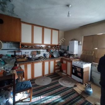 Ender Uysal Gayrimenkulden Garaja Yakın 150 M2 3+1 Satılık Daire..