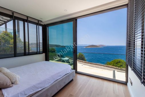 Bodrum Yalıkavak'ta Denize Sıfır Ultra Lüx Villa