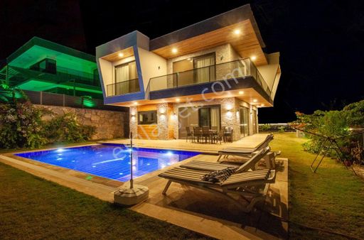 Kw'den Adabükü'nde Ultra Lüx Tasarım Villa