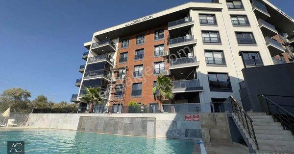 Merkeze Yakın-7/24 Guvenlık-havuz-otopark-yerden Isıtma-full Esyalı-ultra Lüx-fırsat Daire