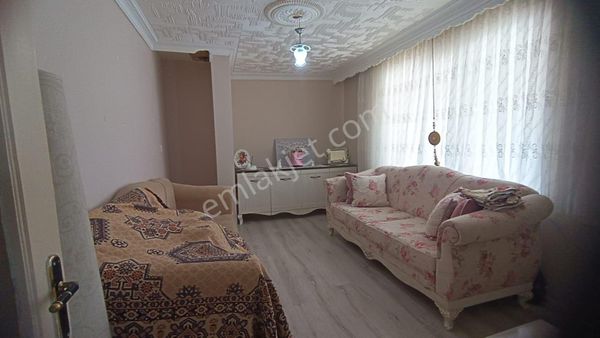 Bursa Emlak Alem-i Çarşı Merkezinde Üst Kat 4+2 170 M2 Fırsat Daire