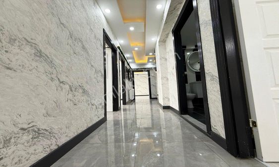 Senem'den Bağlum Bul. Yakını Ara Katta Merkezi Sistem Site Konseptinde Lüks Daire