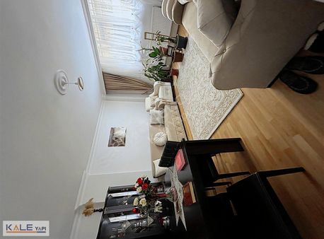 3+1 Genişliğinde 2+1 Bahçeli Bahçe Katı