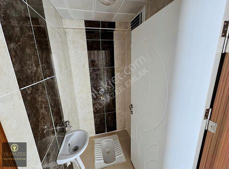 Yılmazer'den 4. Cadde'de Öncephe Masrafsz 4.kat İskanlı Acil 3+1