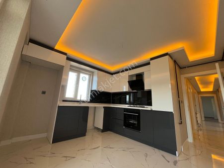 Fevzi Çakmak Da Manzaraya Karşı 4+1