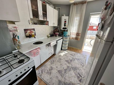 Mç Emlak'tan Ertuğrulgazi Mah'de 3+1 Site İçinde Satılık Daire