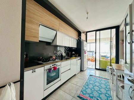 Fahrikorutürk' De Site İçerisinde Teras Balkonlu 3+1 Satılık Daire !!!