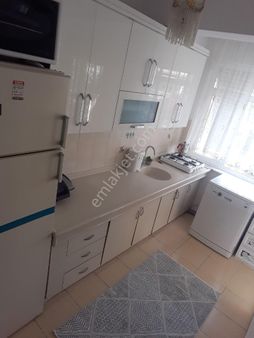 Akçay Sarıkız Merkezinde Sahile 300m.2.kat Ön Cephe Eşyalı 1+1 Kiralık Daire