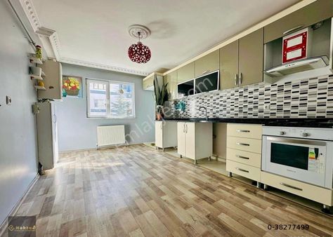 Etimesgut Süvari Mahallesinde 3+1//120m2 Katta Yaşı Genç