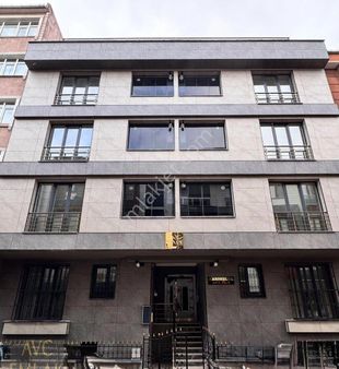 Gültepe'de Sultan Murat İlkokulu Yanı 1. Kat Satılık Daire