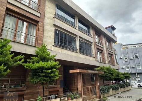 Gazi Osman Paşa Caddesi'nde Metrobüse Yakın Satılık Lüks Daire