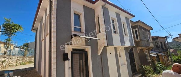 S00973 Ayhan Gezer'den Edincik Merkezde 2 Katlı Full Tadilatlı Müstakil Ev