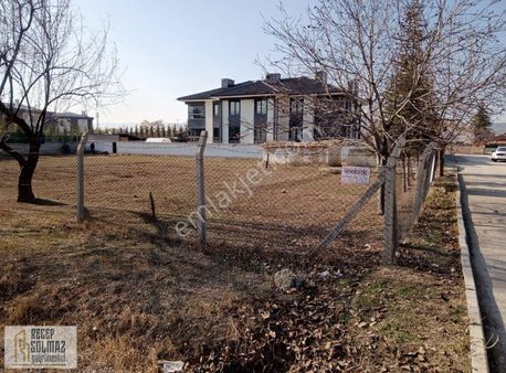 Lalebahçede Satılık 1.190 M2 Villa Arsası