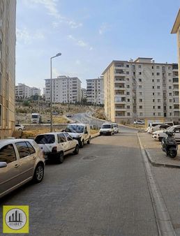 Atabey'den Kayaköy Toki Evlerinde 2+1 Ebeveyn Banyolu Arakat