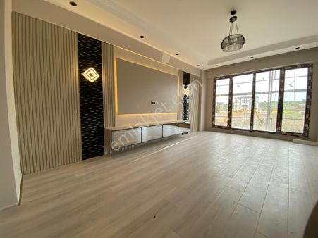 60 Metrelik Yolda Sıfır Arakat Akıllı 3+1