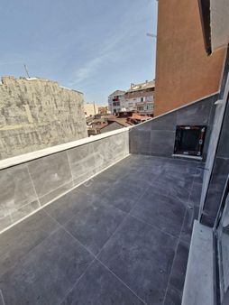 Yeşilova Mah. Satılık Yüksek Tavanlı Ön Cephe 190 M2 4+2 Dubleks