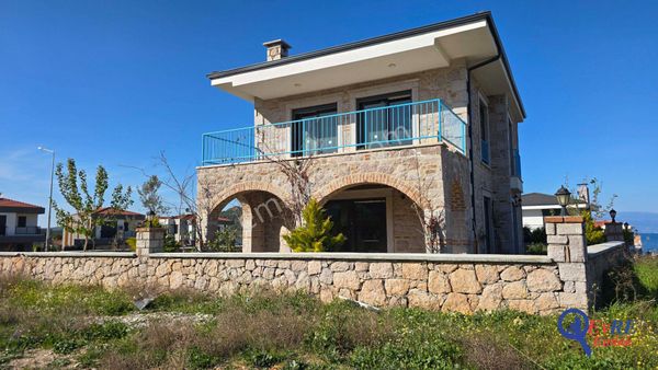 Evre Emlaktan Cundada Satılık 3+1 Müstakil Taş Villa