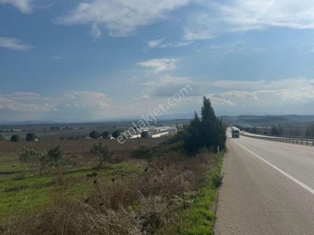 Bandırma Aksakal Mahallesinde Asfalta Cephe 2802 M2 Satılık Arazi