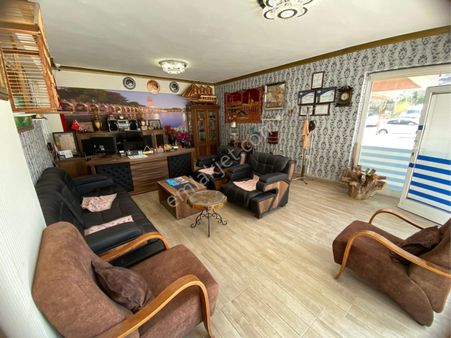 Acil Emlak Güvencesiyle Karşıyaka Mahallesinde Satılık İş Yeri