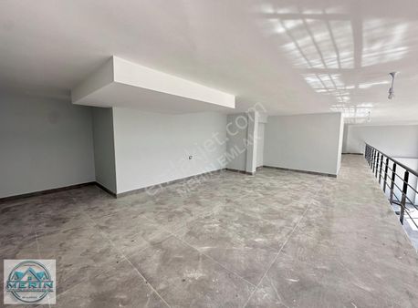 Varsak Karşıyaka'da 3 Katlı Sıfır Satılık Dükkan