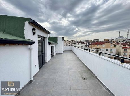 Atatürk Caddesi Yakını 5+1 220 M2 Lüx Çift Mutfaklı Çatı Dubleks