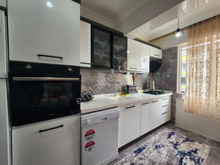 Kumsaldan Altınkumda Masrafsız Köşe Cepheli Doğalgazlı_2+1_daire