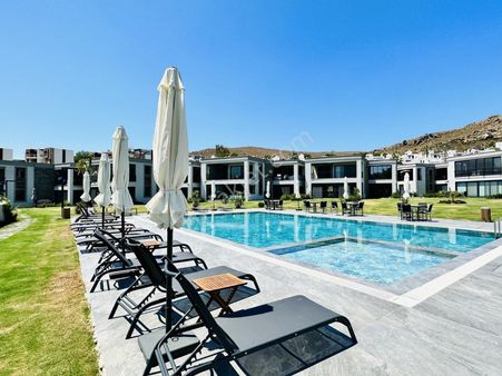 Bodrum Bağla Eşyalı Satılık 2+1 Bahçe Kat Daire Denize 50 Metre