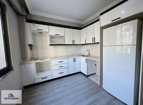 Ümraniye Madenler Mah'de 3+1 Satılık Daire