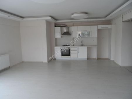 Nazilli Ege Emlak Ofisinden İsabeyli' De Site İçerisinde Doğalgaz Kombili Kiralık Daire