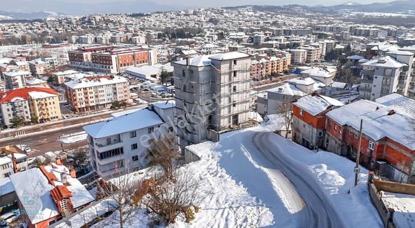 Vali Konağı Ve Adliye Karşısında Manzaralı 1+1 Sıfır Daireler